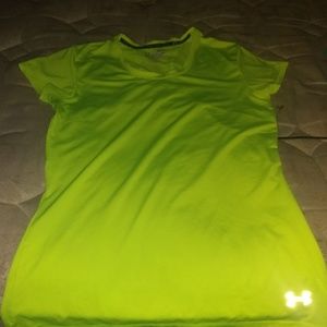 Women's Under Armour shirt
